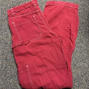 Garage Red Cargos